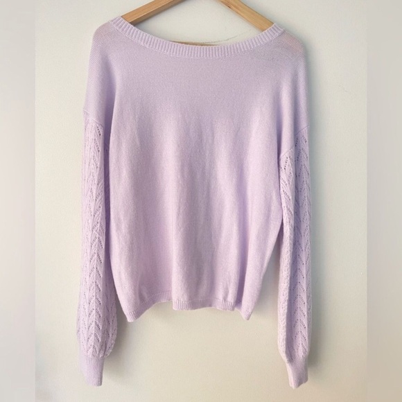 Banana Republic Sweaters - 🔴 4/$15 Banana Republic lilac ls reversible back button cardigan size M in EUC